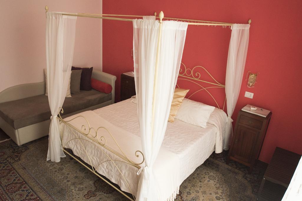 B&B Domus Garibaldi Salerno Kültér fotó