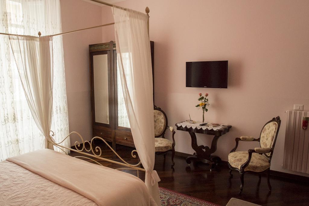 B&B Domus Garibaldi Salerno Kültér fotó