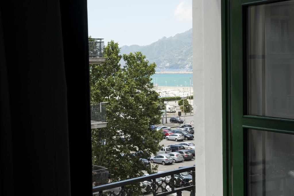 B&B Domus Garibaldi Salerno Kültér fotó